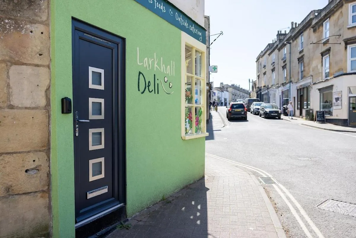 Larkhall Retreat- Village Centre, Parking, 4K Tvs, 10Mins To City Centre Bath